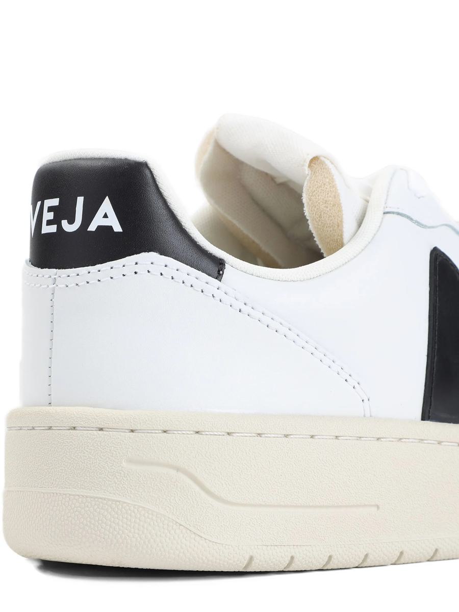 Veja V-10 Lederschuhe