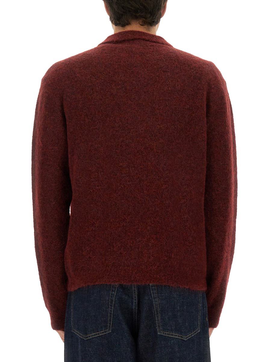 Sonnenblumen-Wollpullover mit Polokragen
