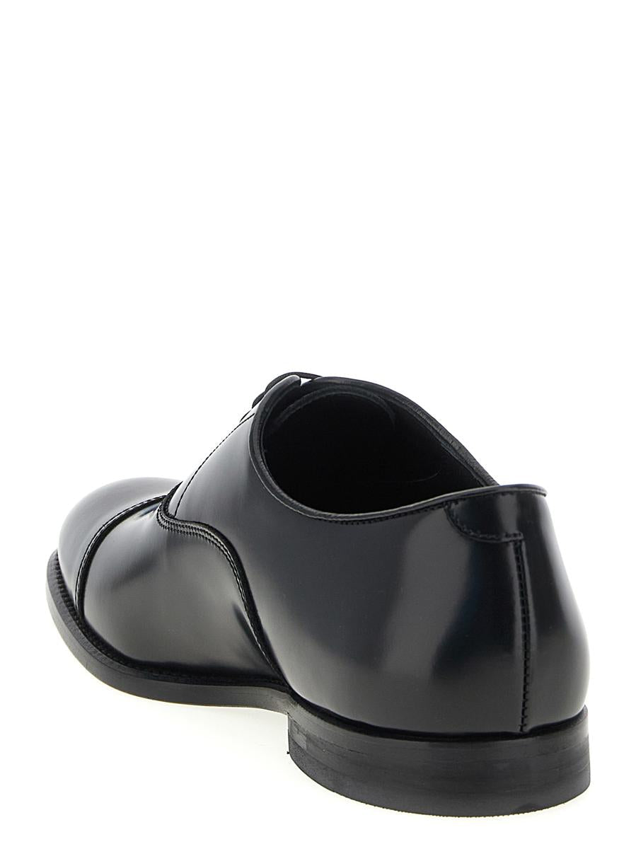 Doucal's „5 Fori“ Schnürschuhe