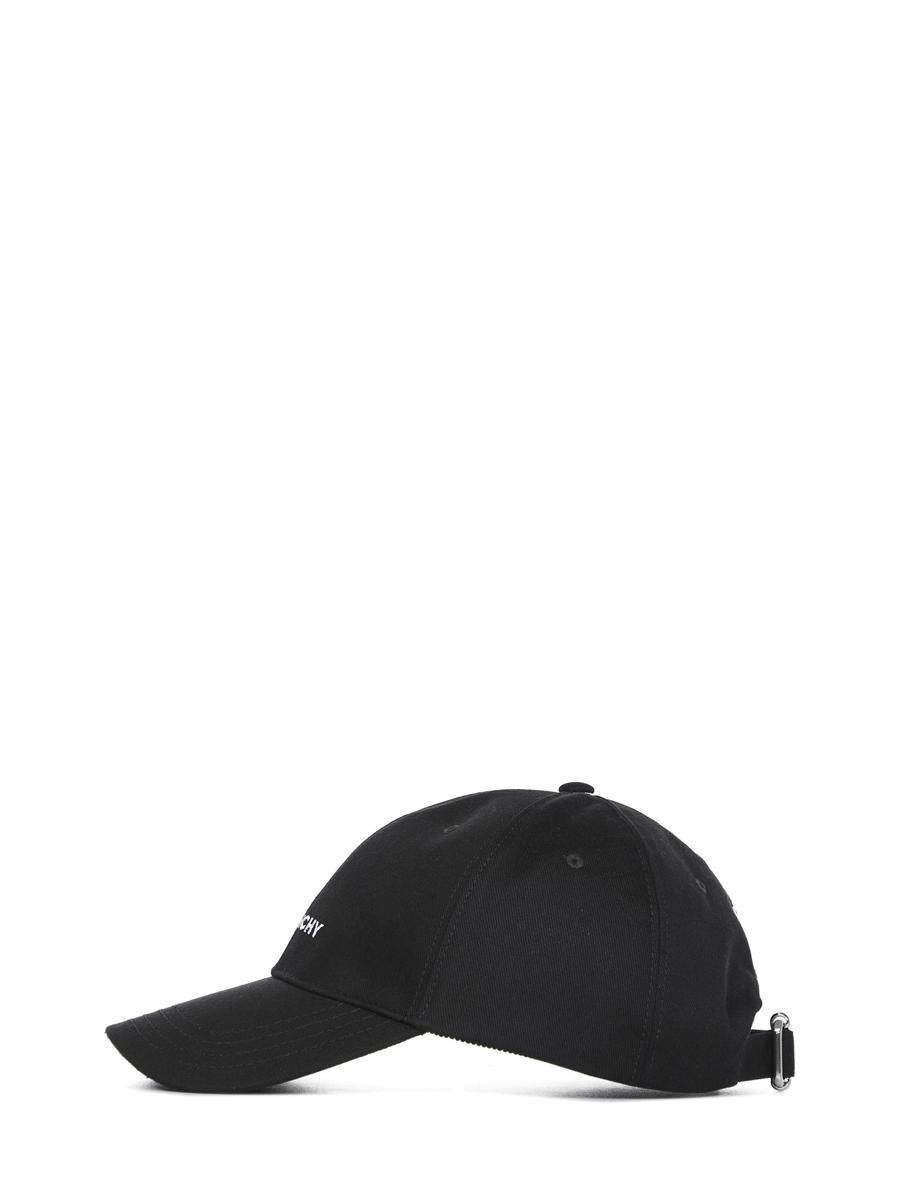 Givenchy-Kappe