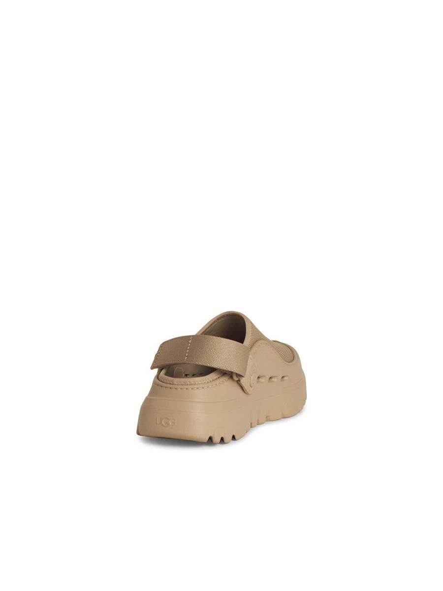 UGG – Peakmod – Hausschuhe aus beigem Netzstoff