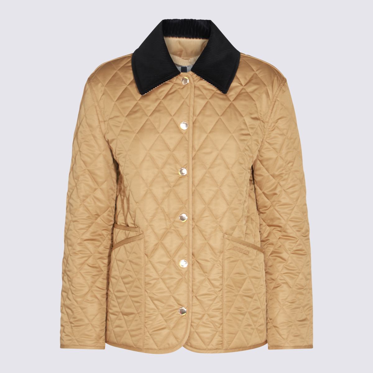Burberry Kamelfarbene Daunenjacke