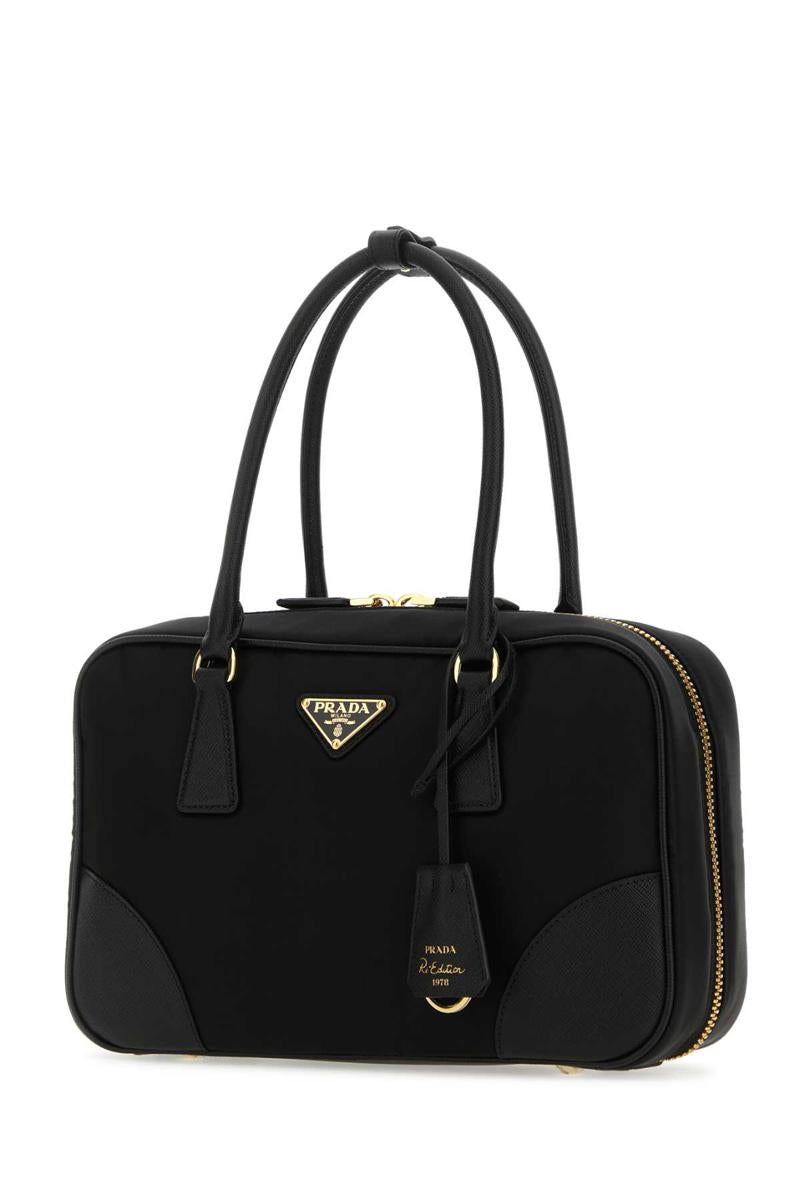 Prada-Handtaschen.