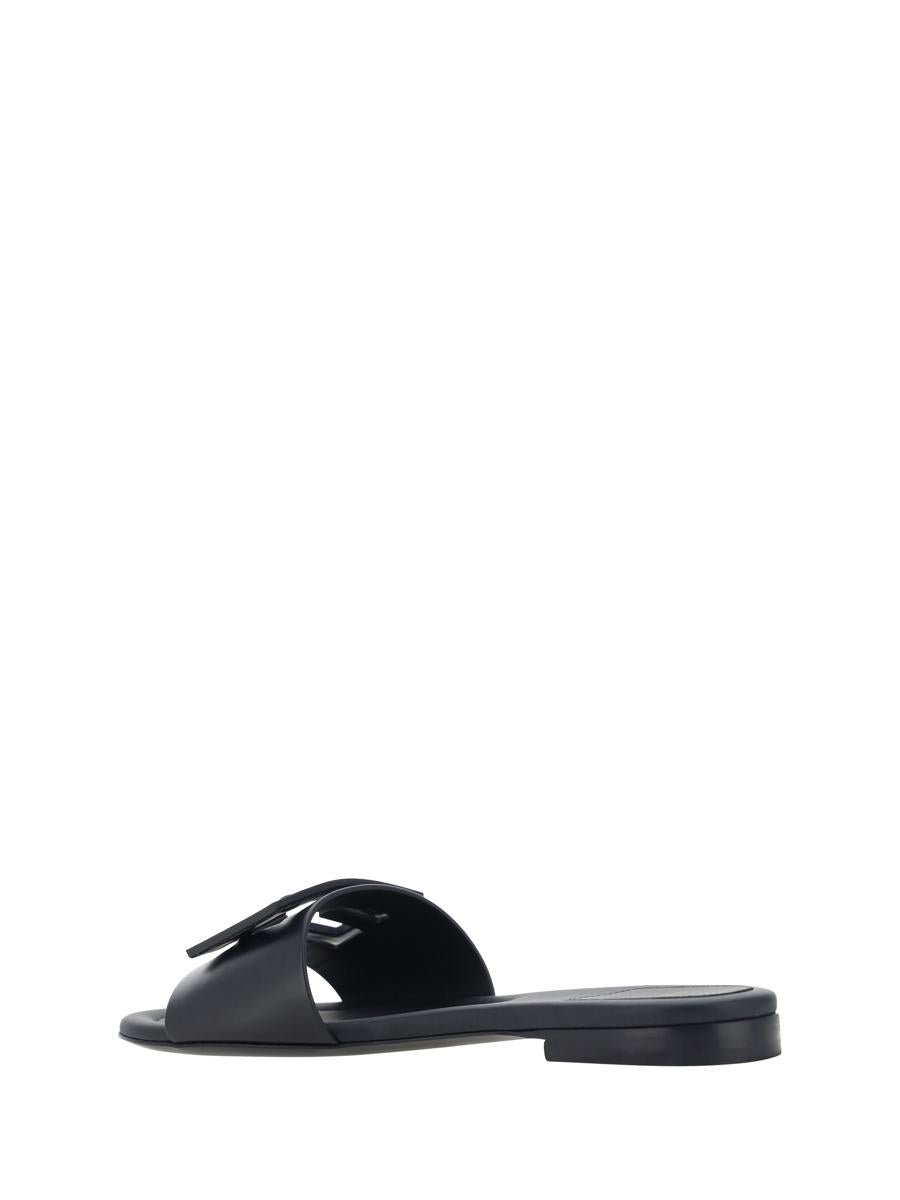 Fendi Sandalen
