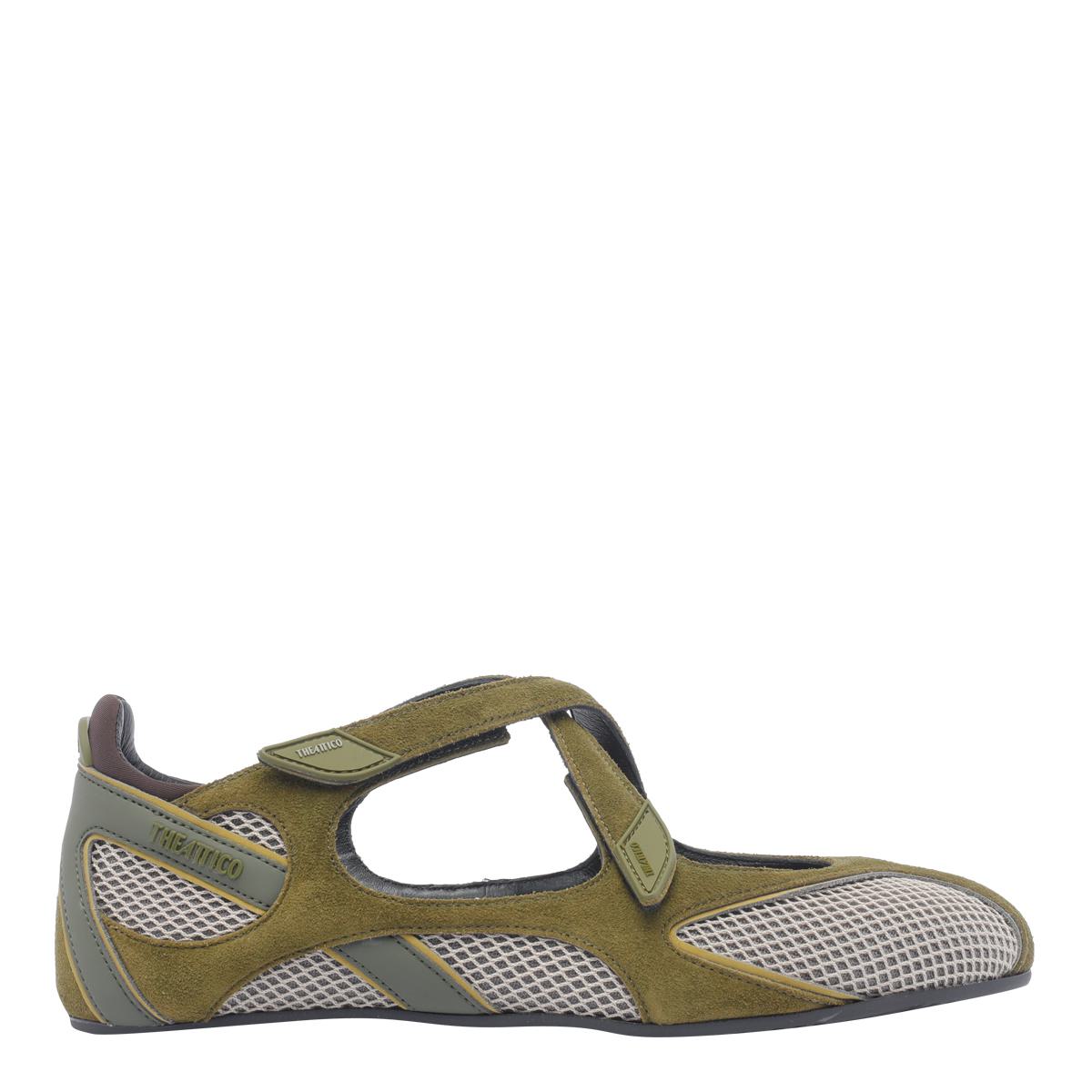 Die flachen Schuhe von The Attico