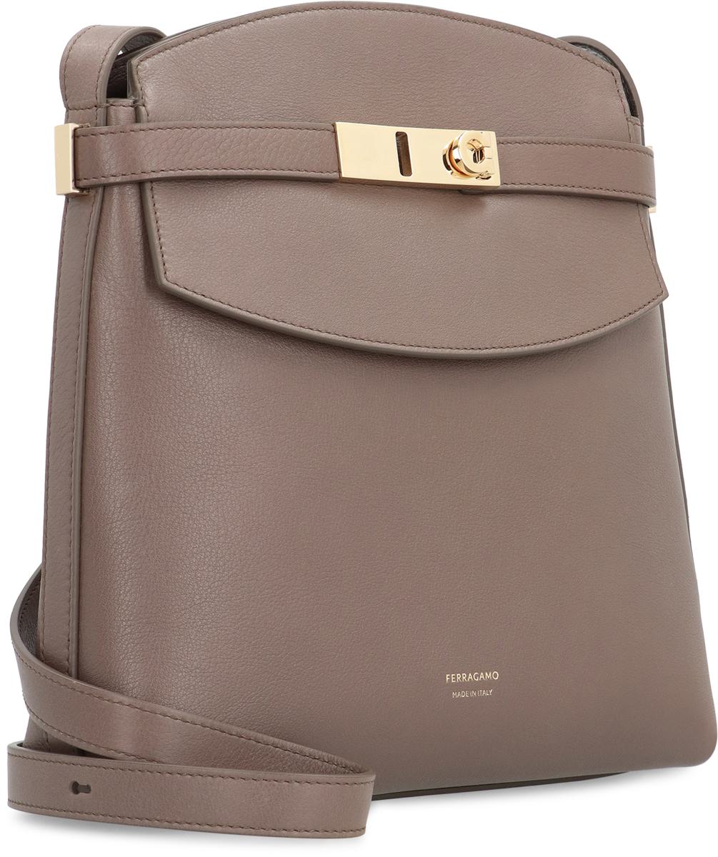 Salvatore Ferragamo Umhängetasche aus Leder