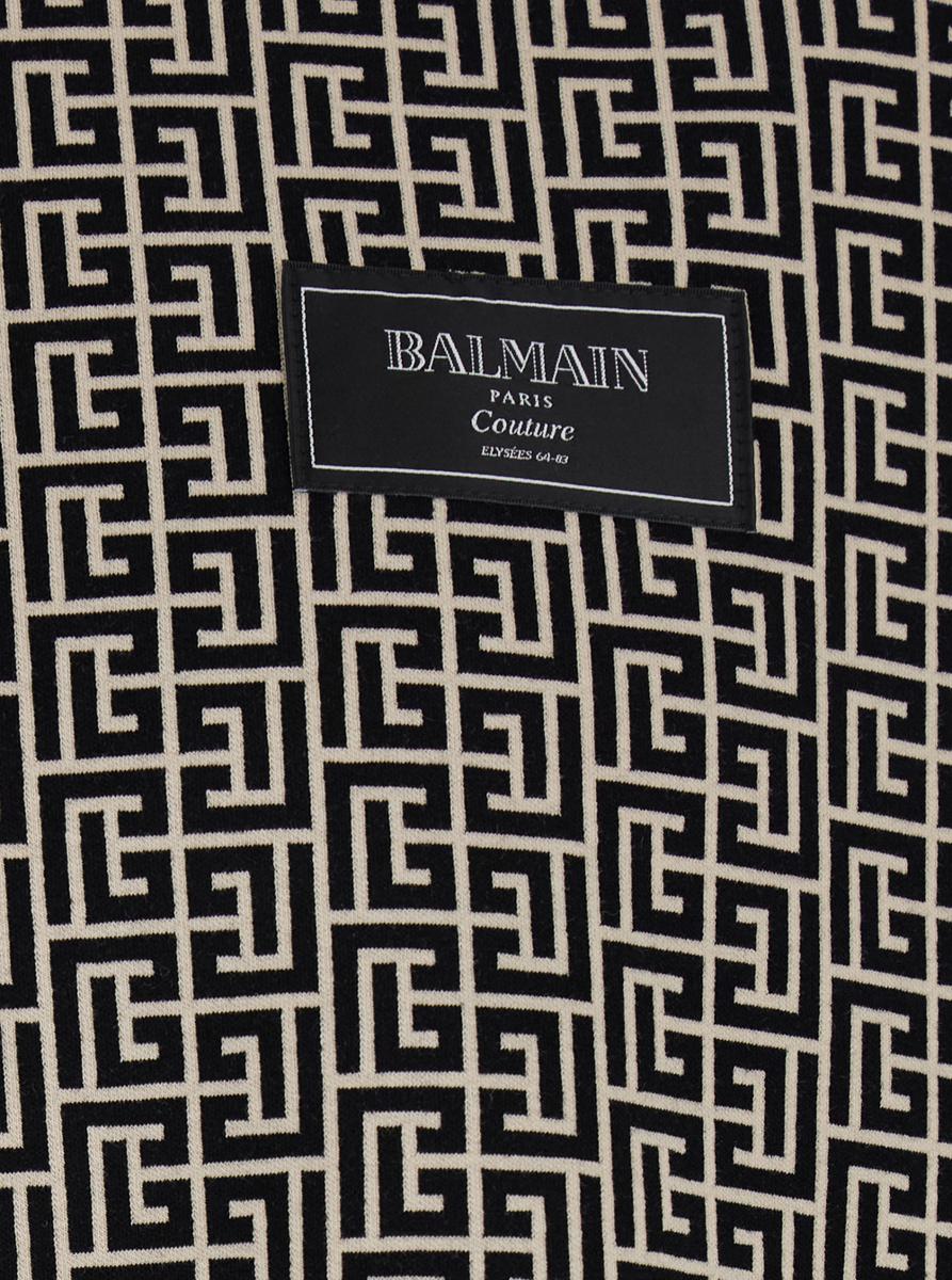 Graues T-Shirt mit Logo auf der Brust und Allover-Labyrinth-Motiv aus Baumwolle für Herren