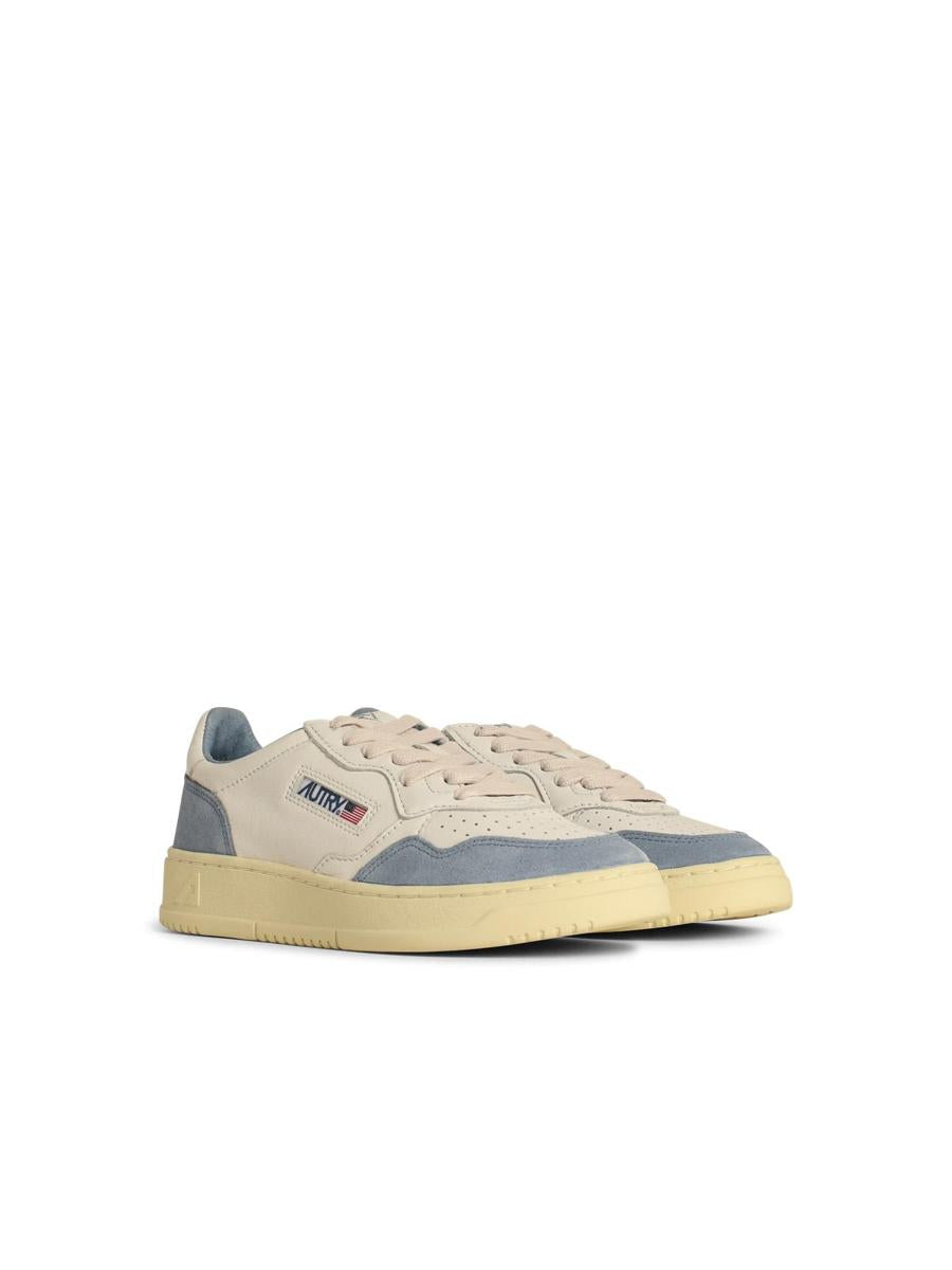 Autry „Medialist“ hellblaue Ledersneaker