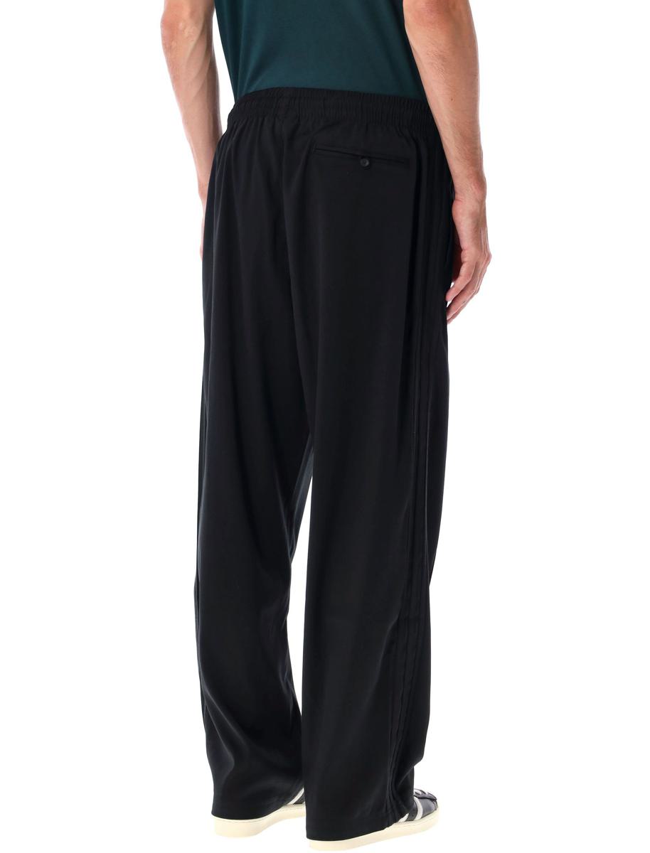Adidas Originals – Premium Baggy-Trainingshose in Schwarz