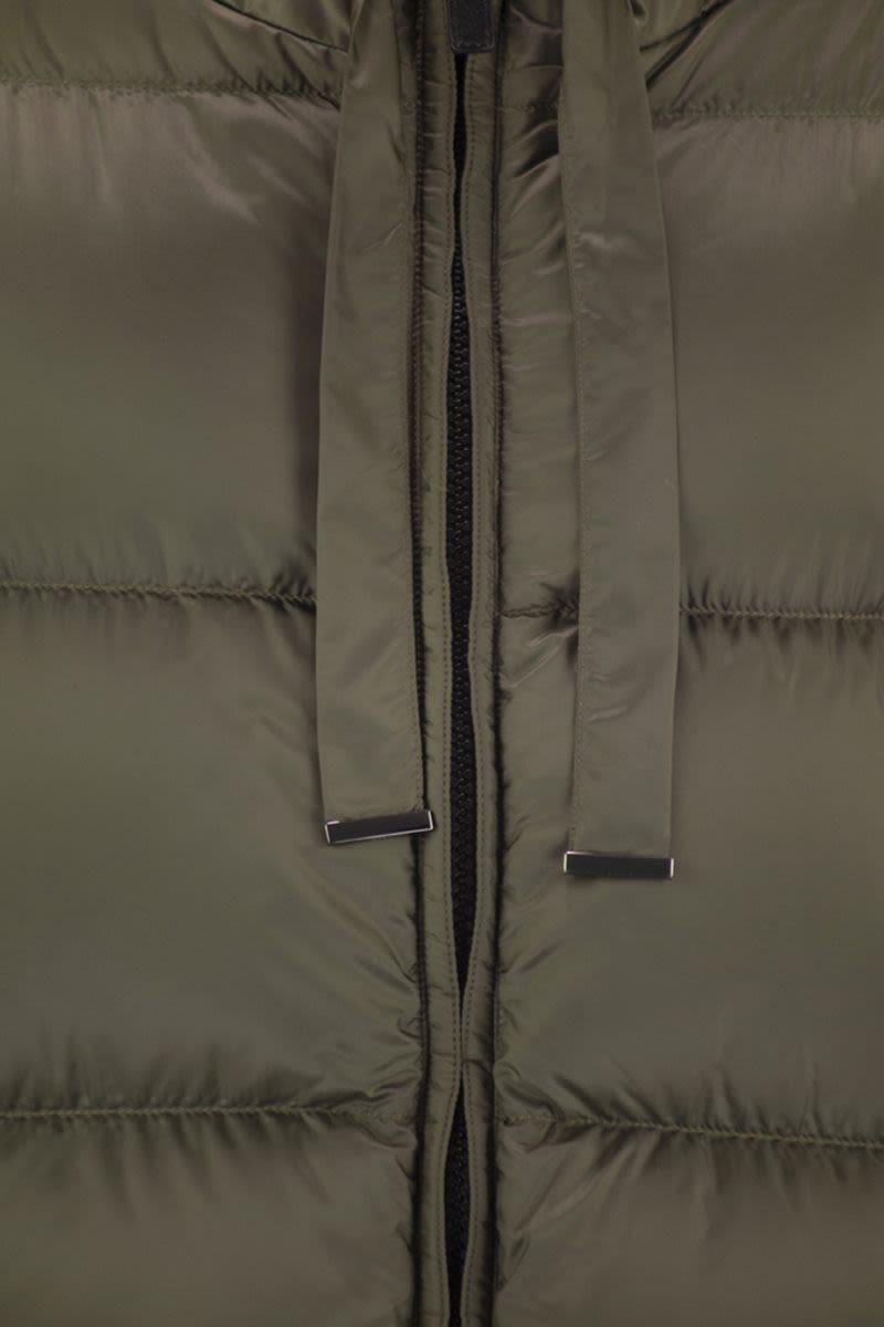 Max Mara The Cube Seia – tropfwasserfeste Canvas-Daunenjacke
