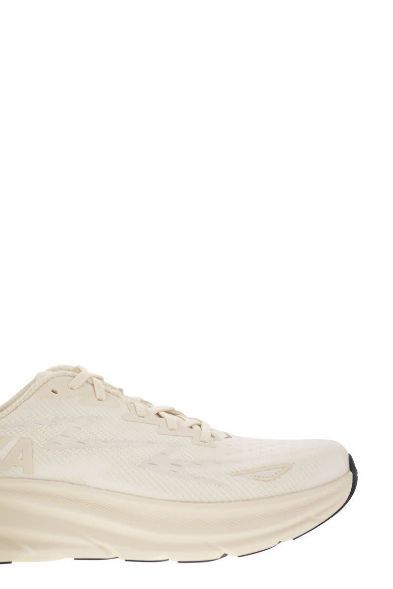 Hoka Clifton 9 – Atmungsaktiver Sportschuh