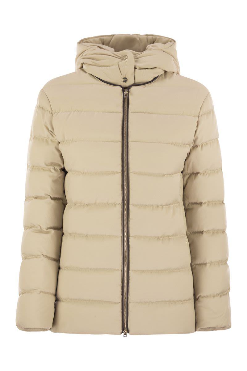 Herno Mittelgroße Daunenjacke mit Kapuze