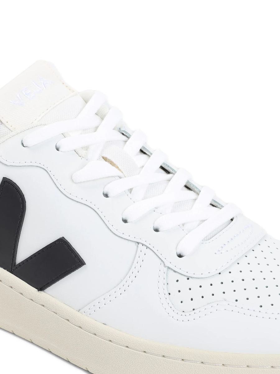 Veja V-10 Lederschuhe