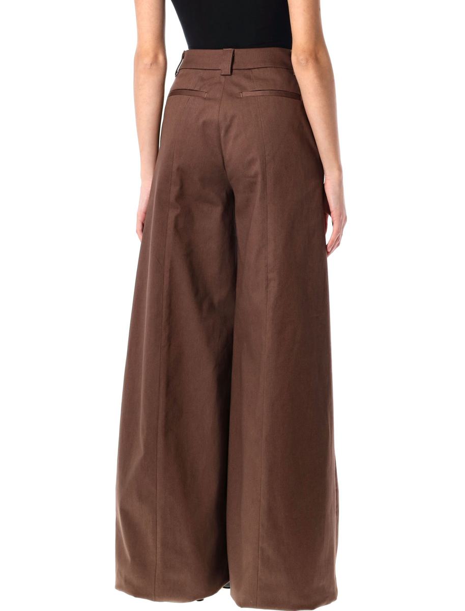 Die neueste B-Alma-Hose