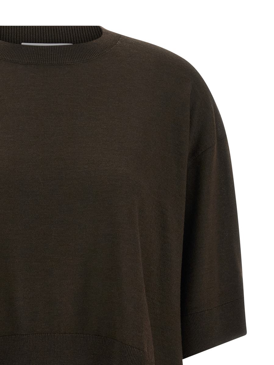 Kurzer Wollpullover in Nude