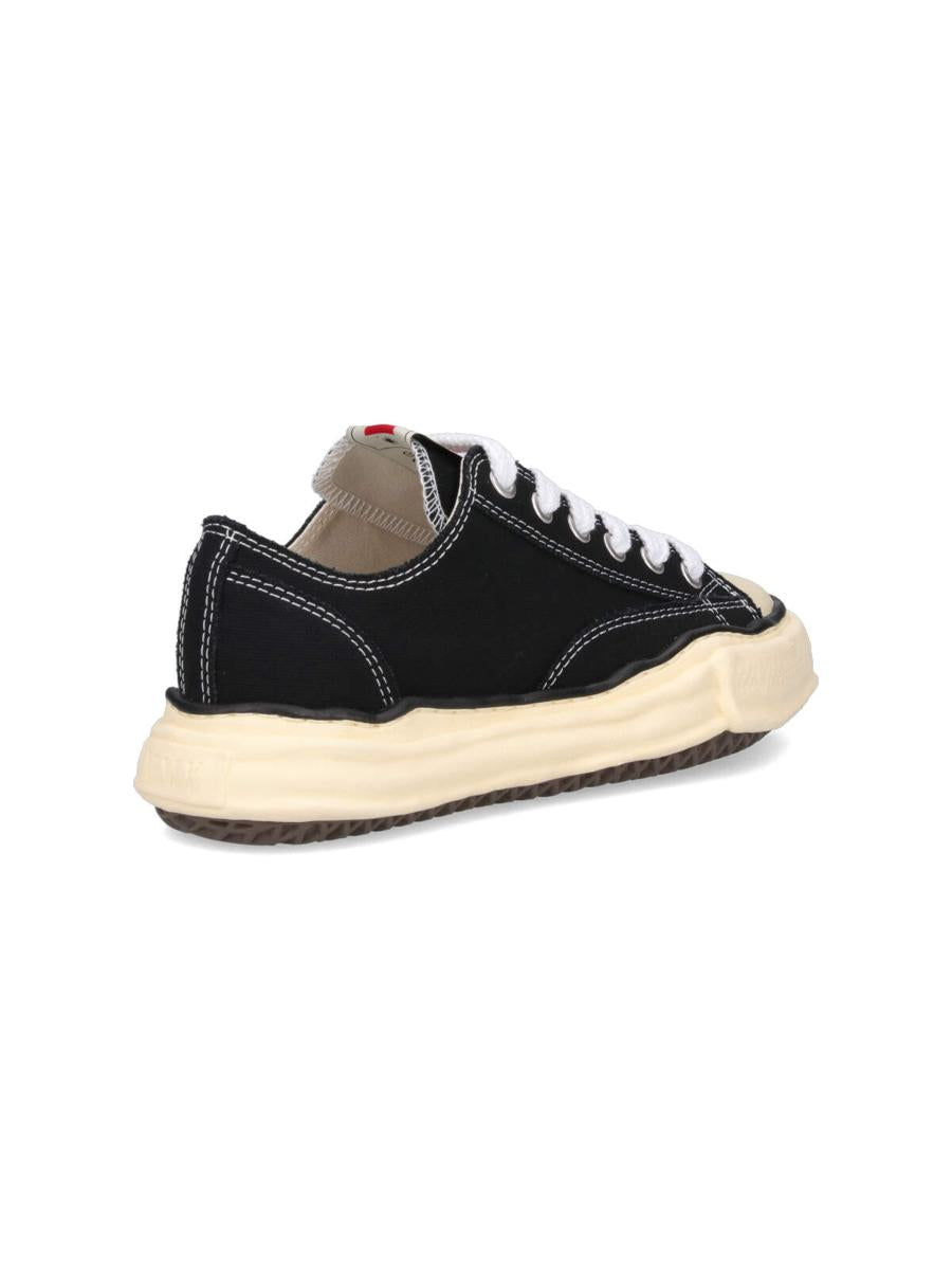 Sneakers von Maison Mihara Yasuhiro