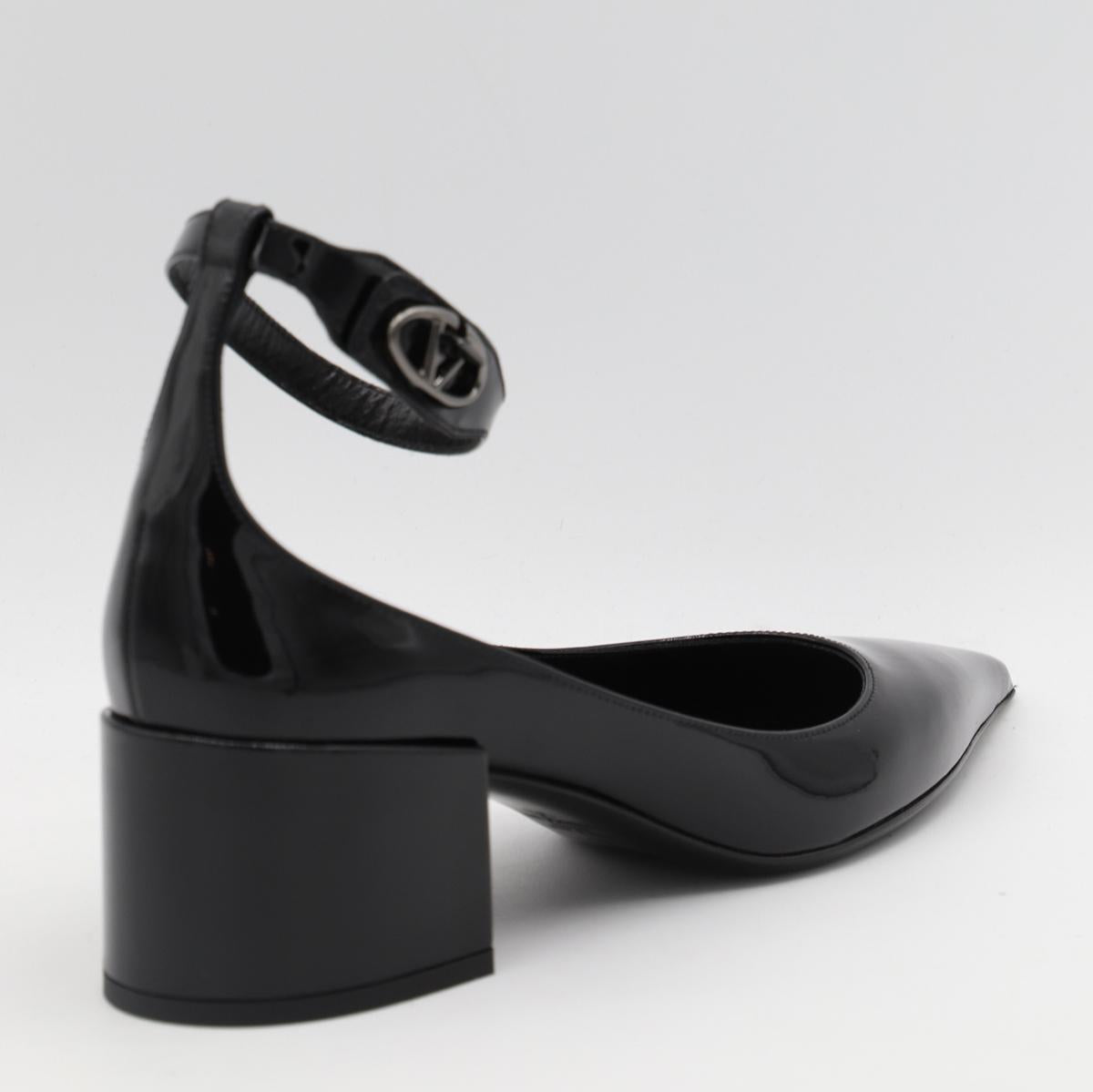 Valentino Garavani Schwarze Lederpumps
