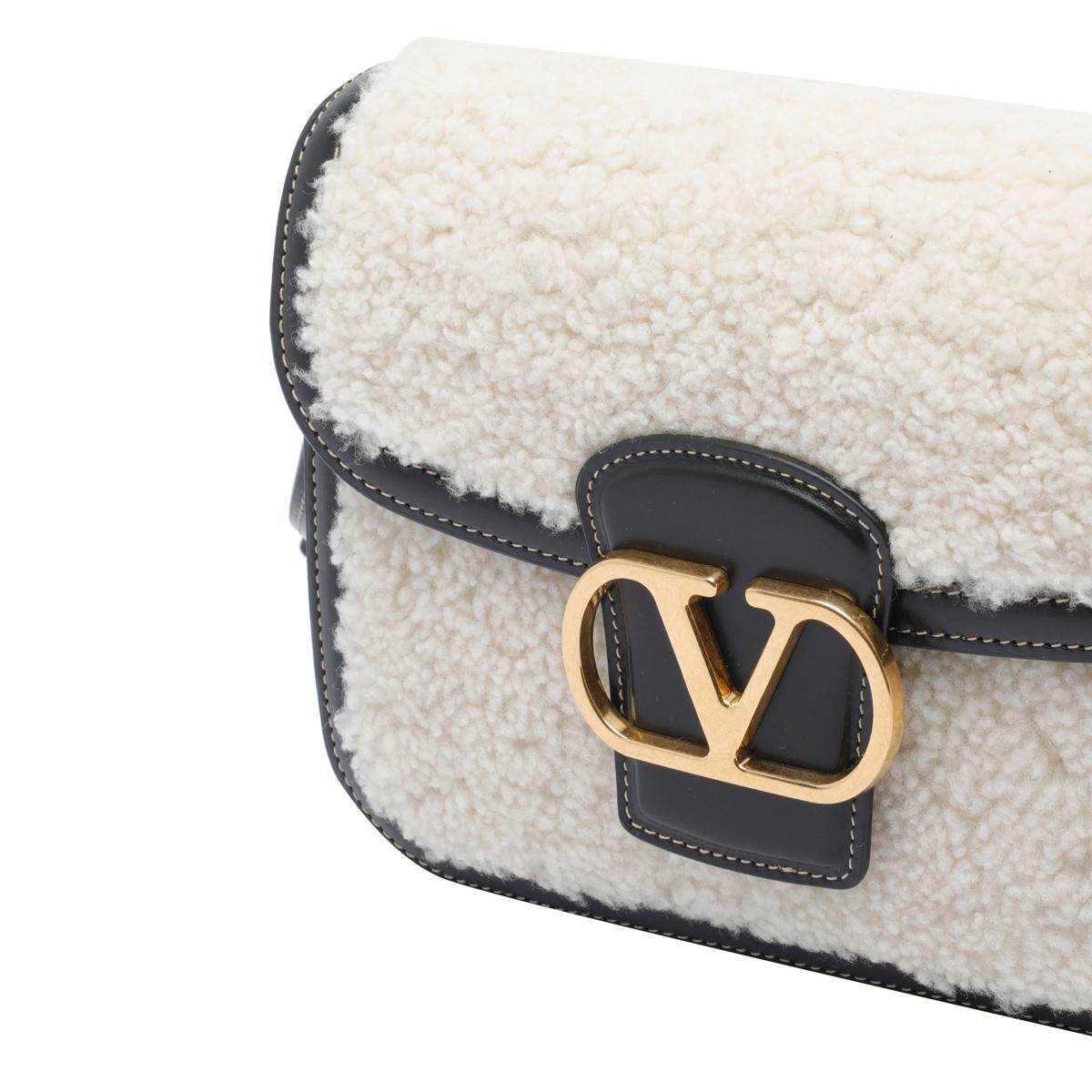 Valentino Garavani Taschen