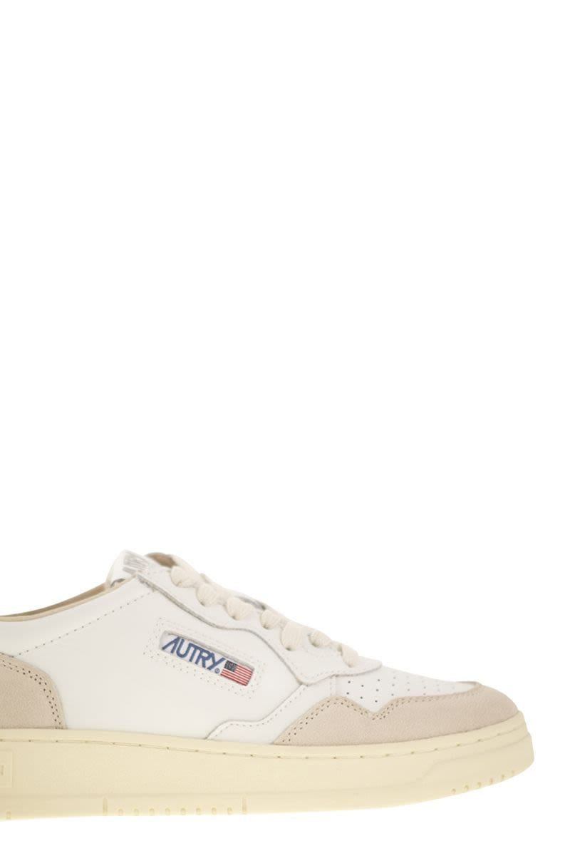 Autry Medalist Low – Sneakers aus Leder und Wildleder