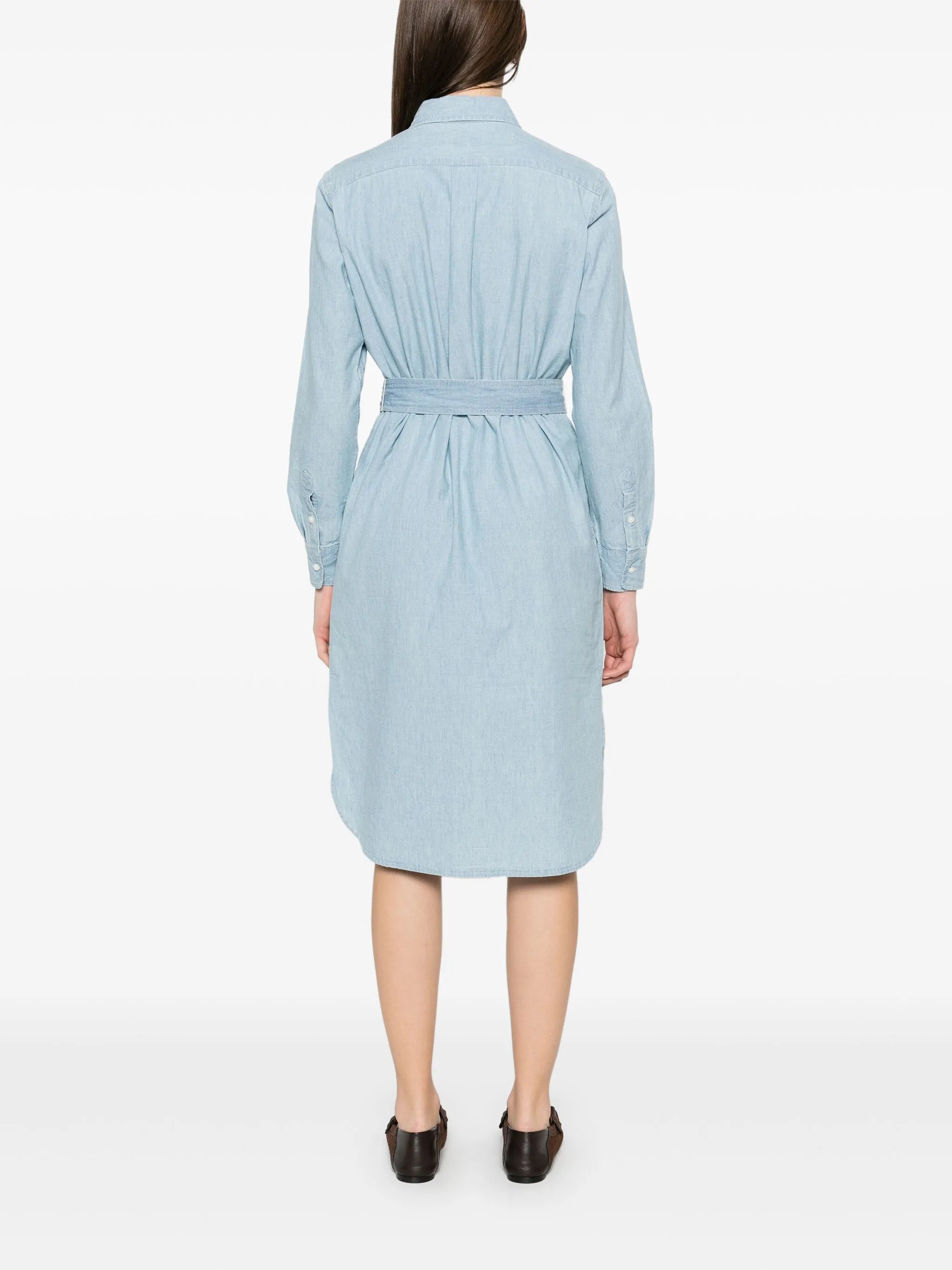 Langes Hemdblusenkleid mit Gürtel