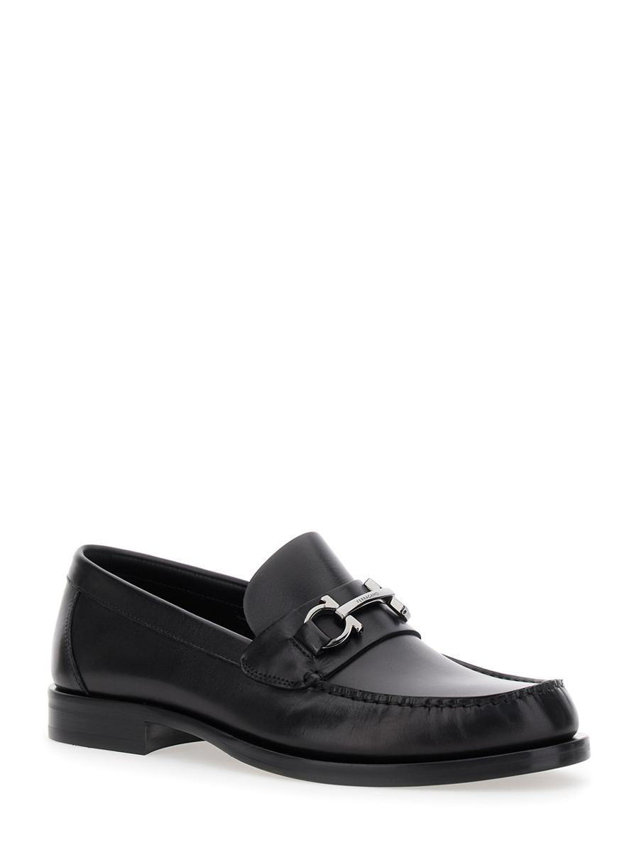 Schwarze Loafer mit Gancini auf der Vorderseite aus Leder für Herren