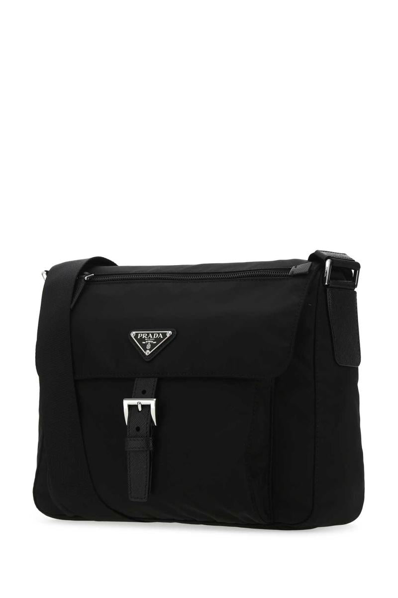 Prada-Handtaschen.