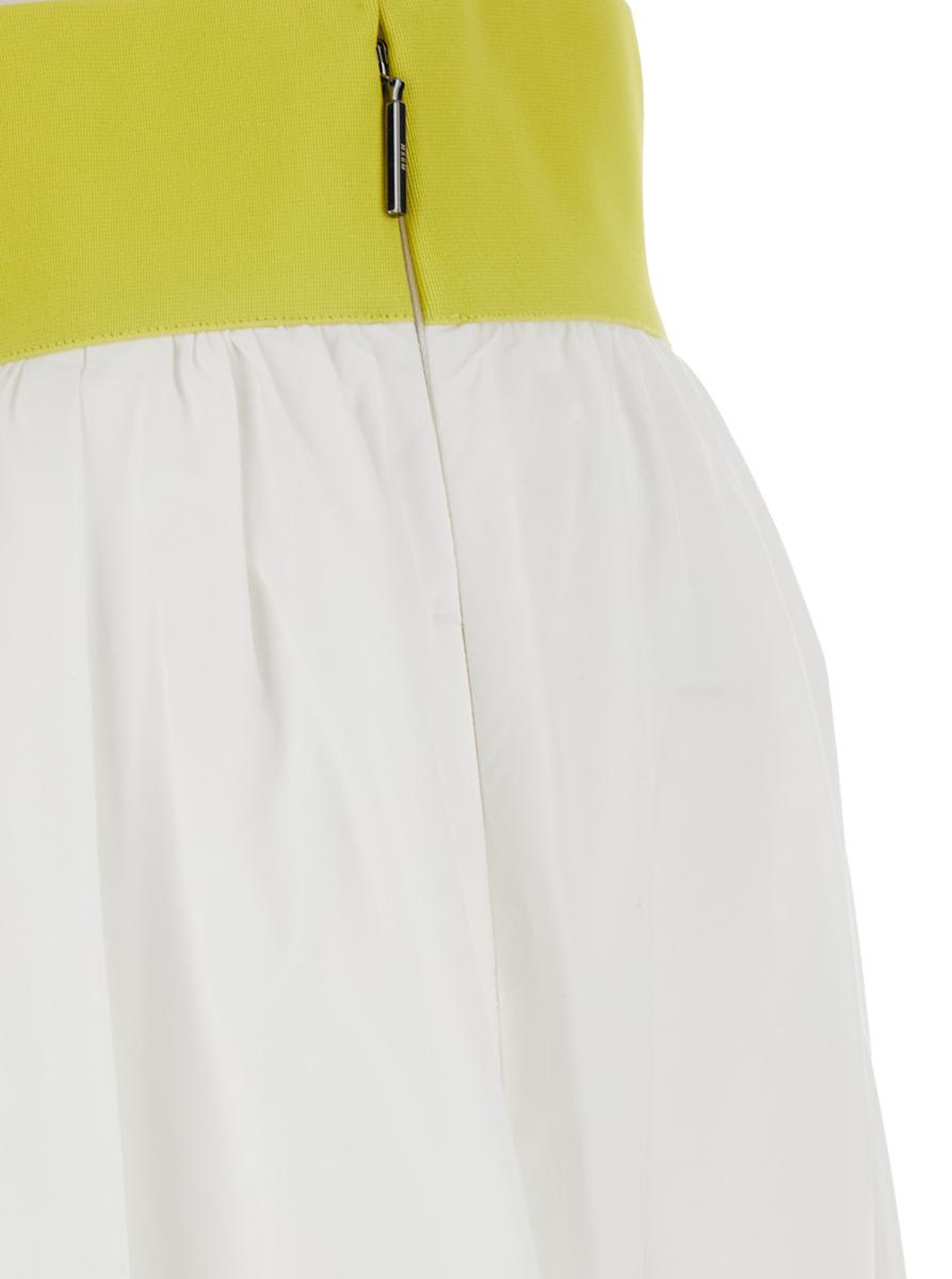 Weißer Rock mit kontrastierender Taille und Plissee-Details aus Stoff für Damen
