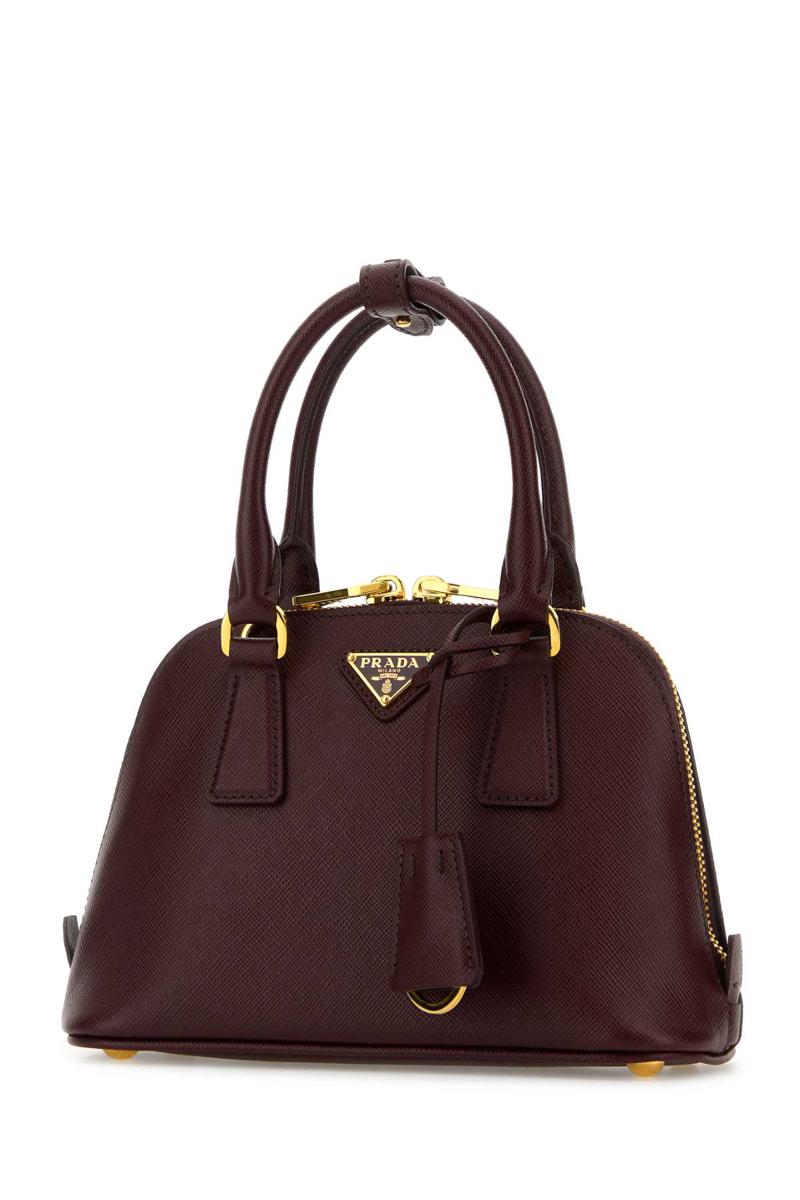 Prada-Handtaschen.