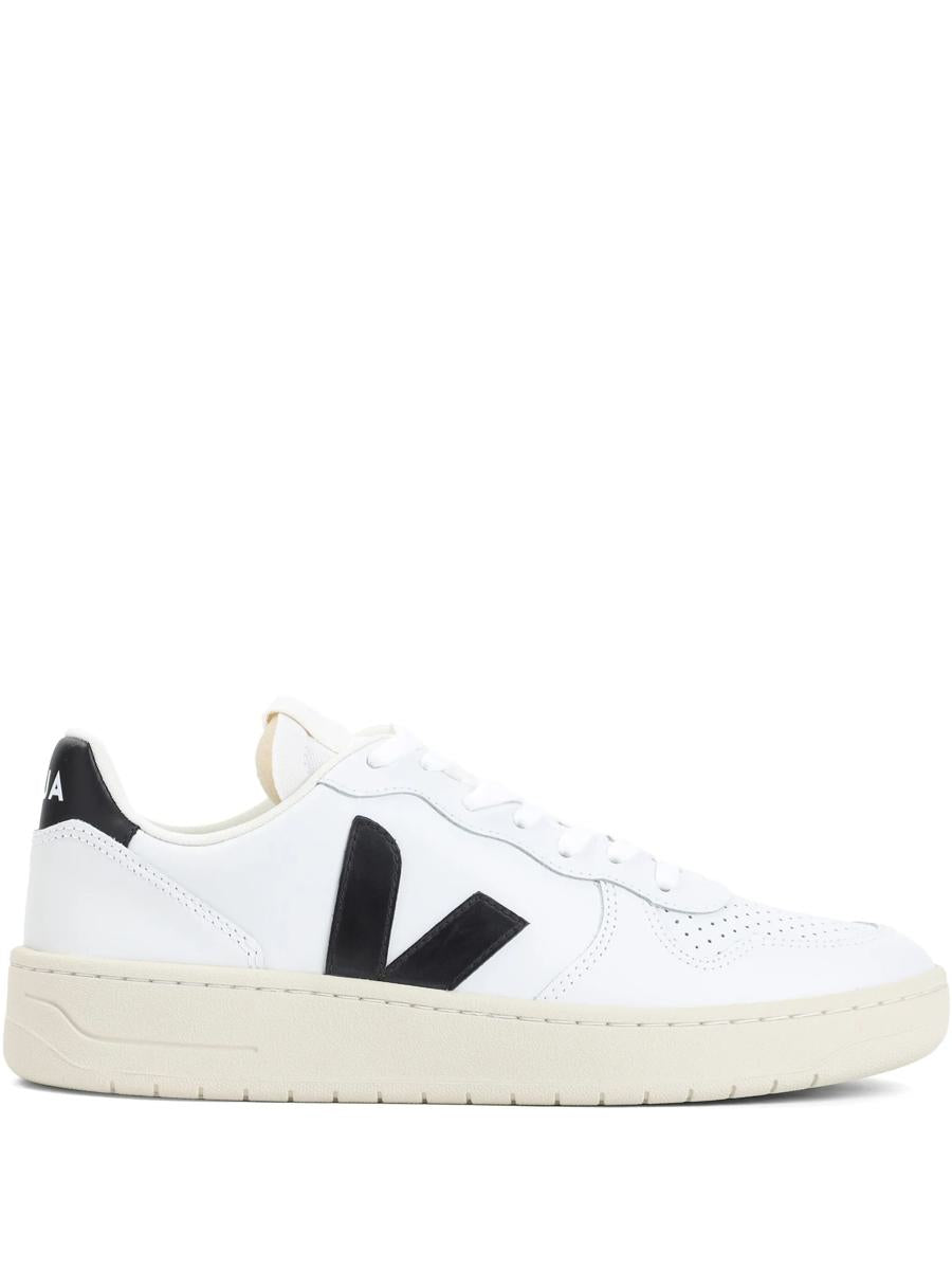 Veja V-10 Lederschuhe