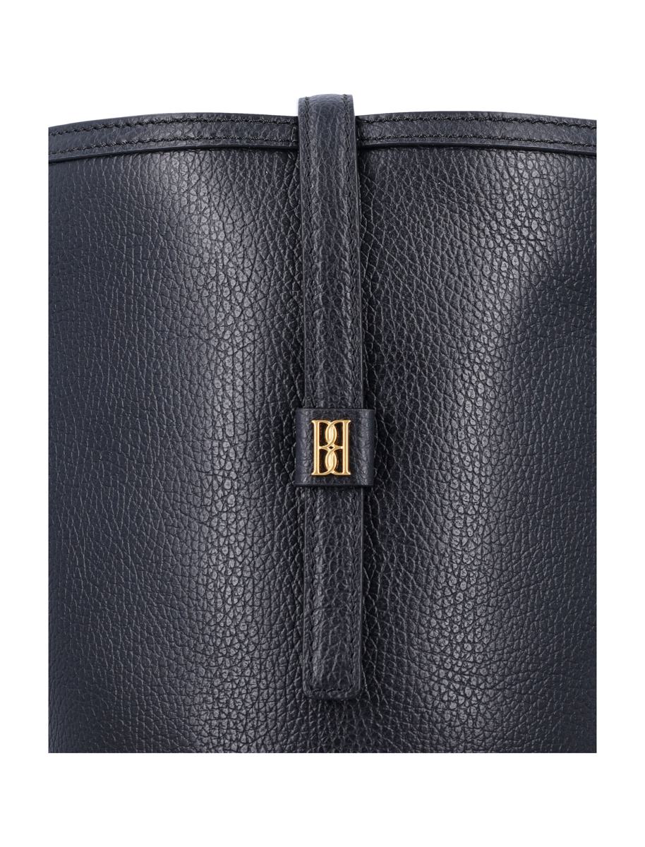 By Malene Birger – Marylle – Kleine Beuteltasche aus genarbtem Leder