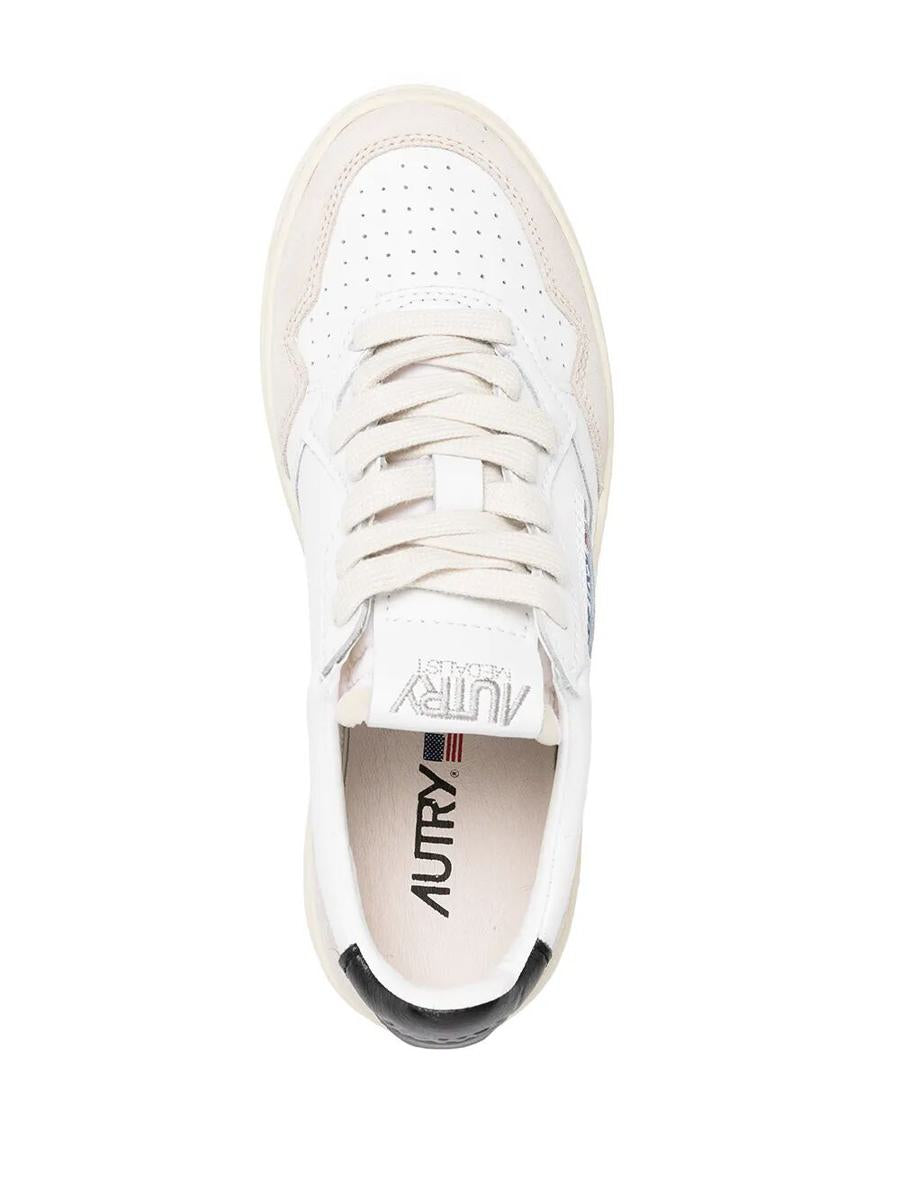 Autry „Medalist Low“ Wildleder-Sneakers