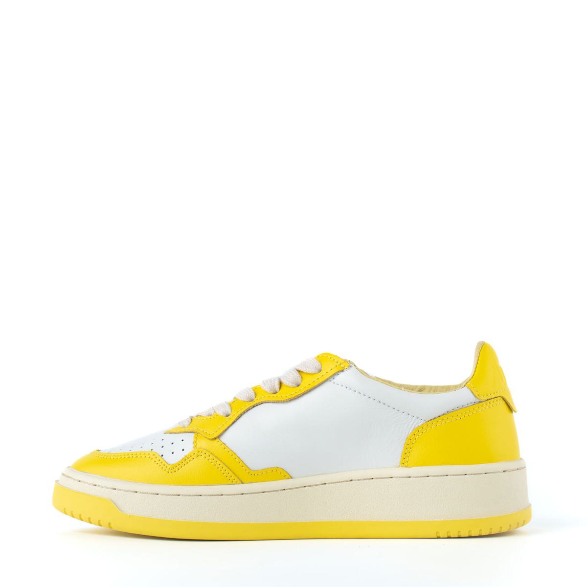 Autry zweifarbige weiße und gelbe Ledersneaker
