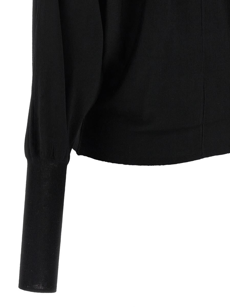 Nackter Wollpullover