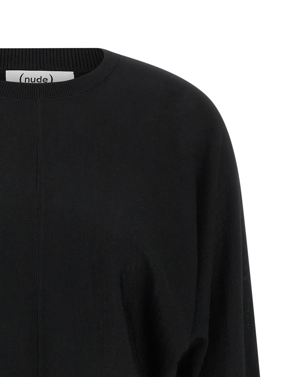 Nackter Wollpullover