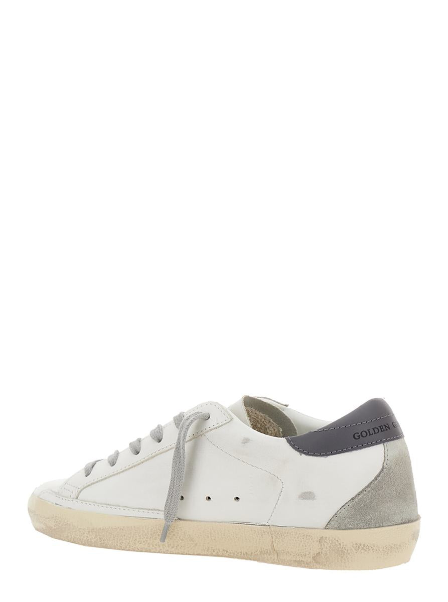 Weiße Low-Top-Sneakers mit Stern-Patch aus Vintage-Leder für Damen