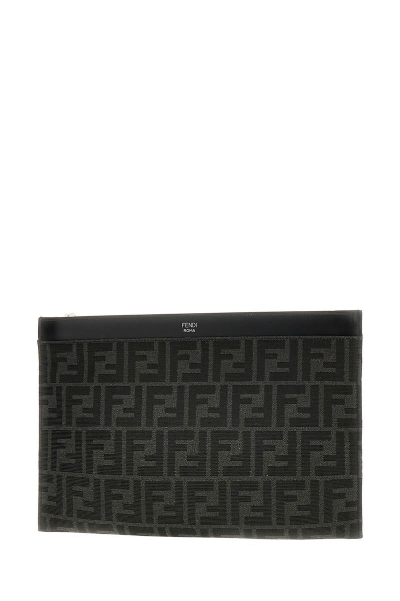 Fendi-Handtaschen.