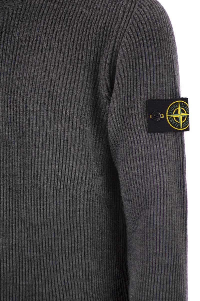 Stone Island – Pullover mit Rundhalsausschnitt und gerippten Kanten
