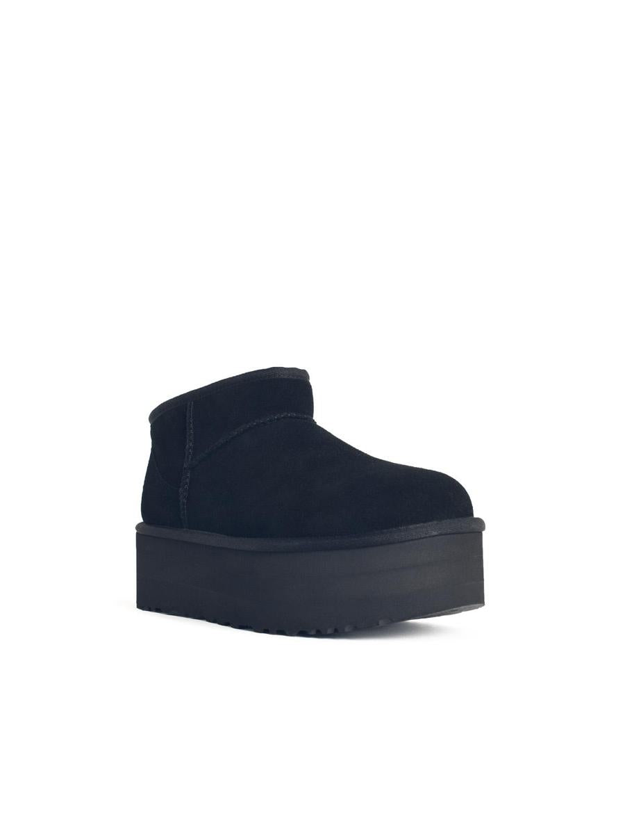 UGG – Classic Ultra Mini Platform – Schwarze Wildlederstiefel