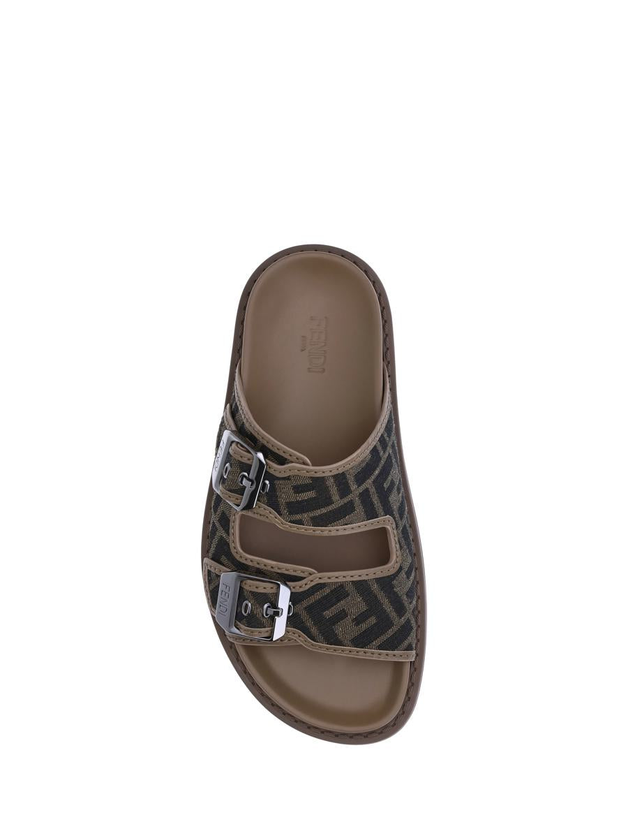 Fendi Sandalen