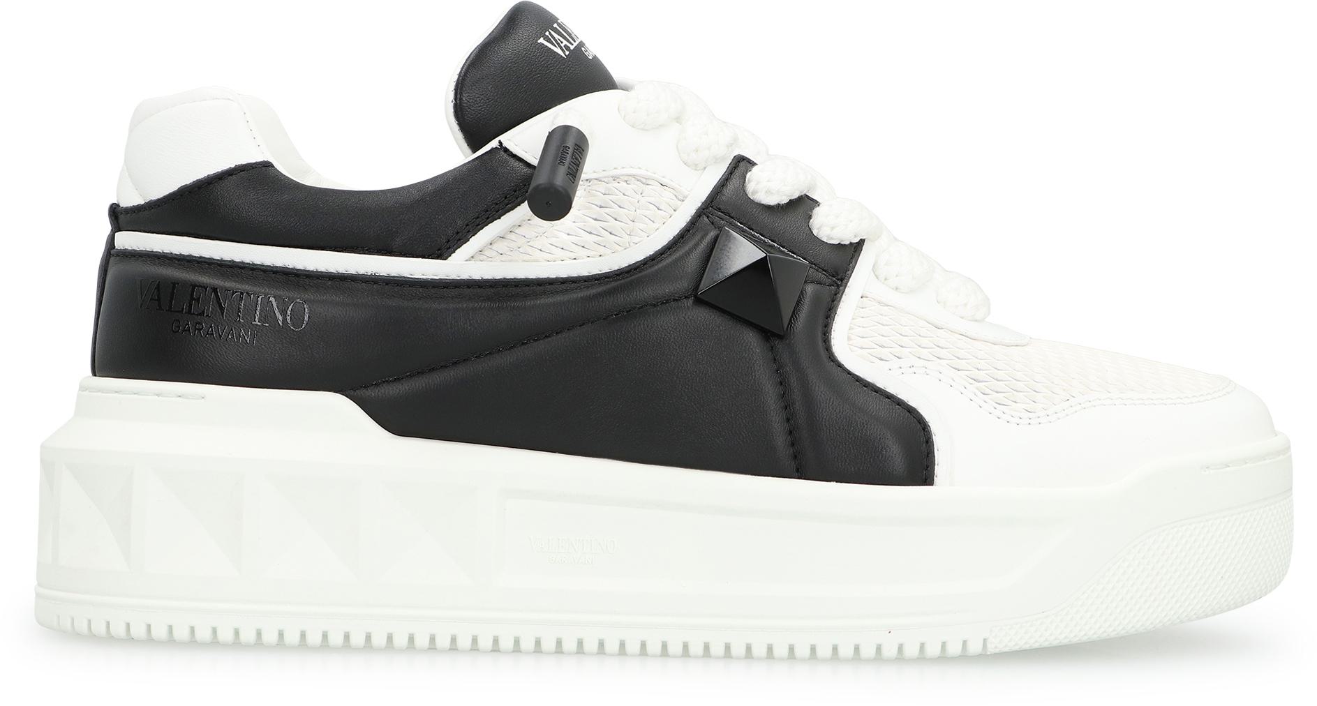 Valentino Garavani – Niedrige Sneakers „One Stud XL“