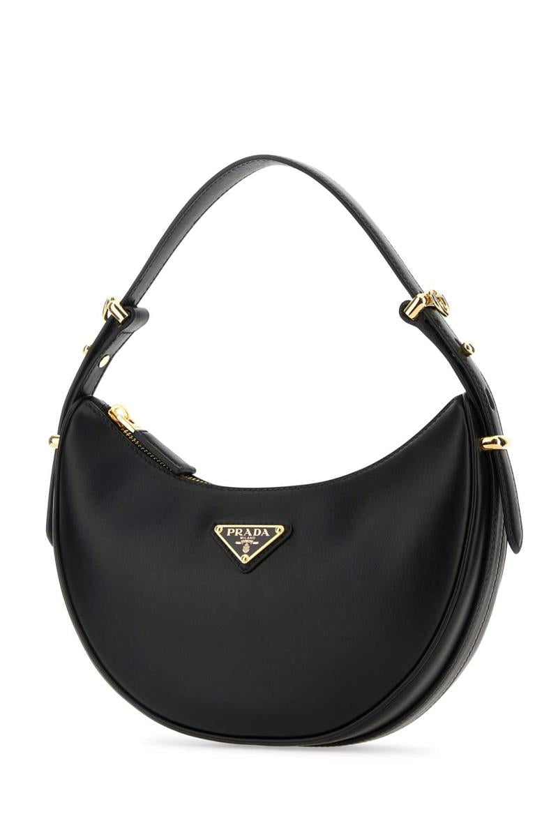 Prada-Handtaschen.