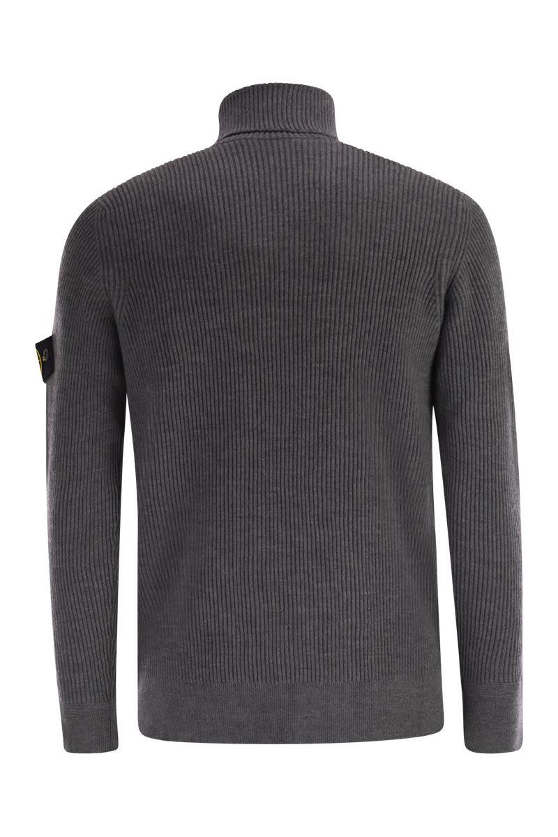 Stone Island – Fein gerippter Rollkragenpullover