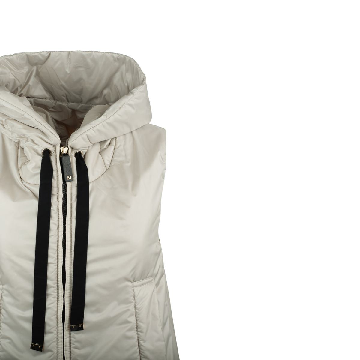 Max Mara Beige Wattierte Weste mit Kapuze aus tropffreiem Canvas