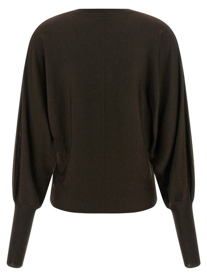 Nackter Wollpullover