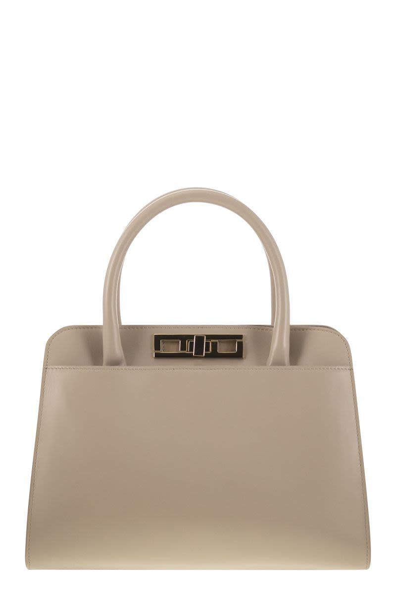 Fabiana Filippi, mittelgroße Handtasche mit Metall-Accessoire