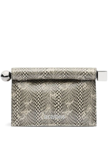 Jacquemus-Tasche „The Small Rond Carrè Clutch“.