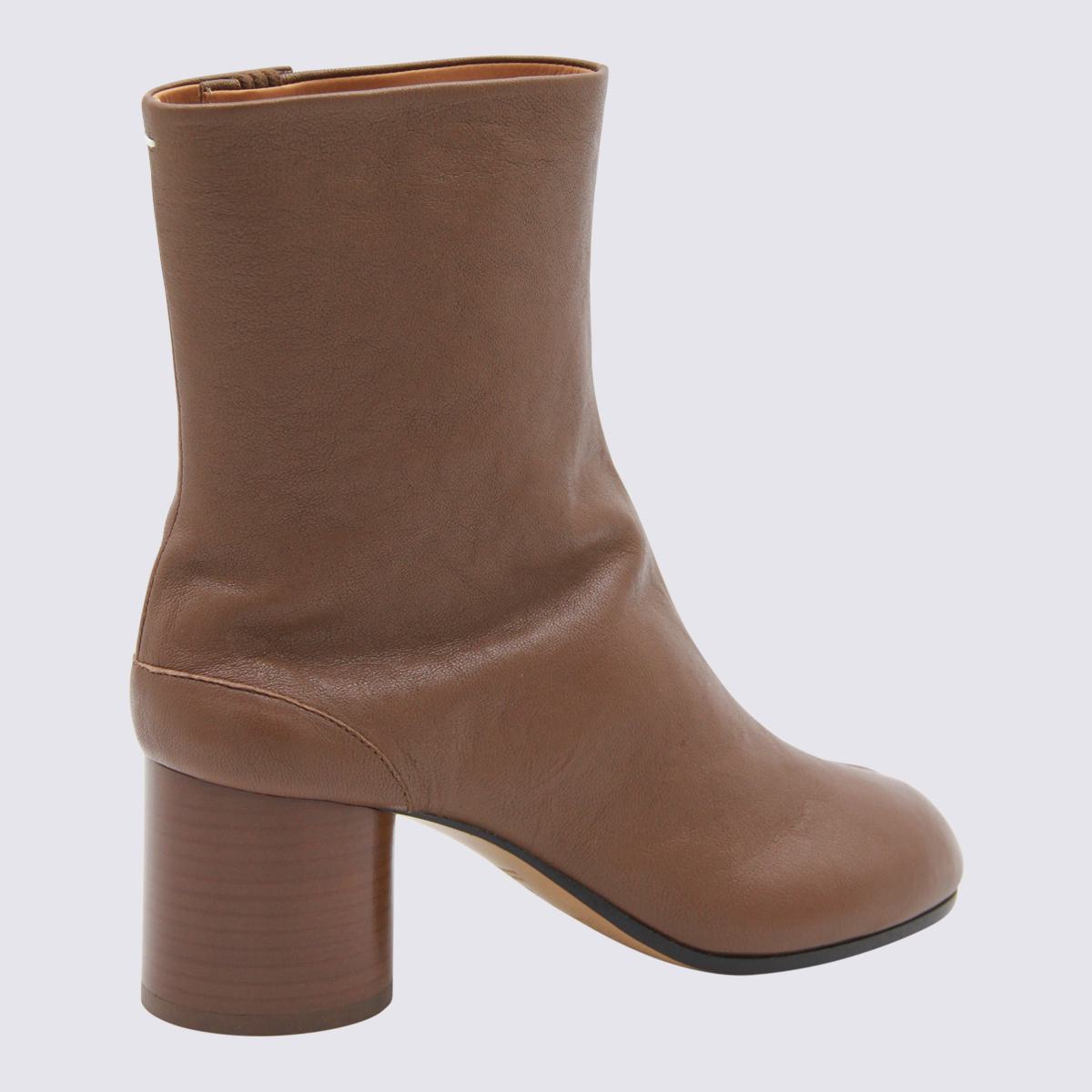 Braune Lederstiefel von Maison Margiela
