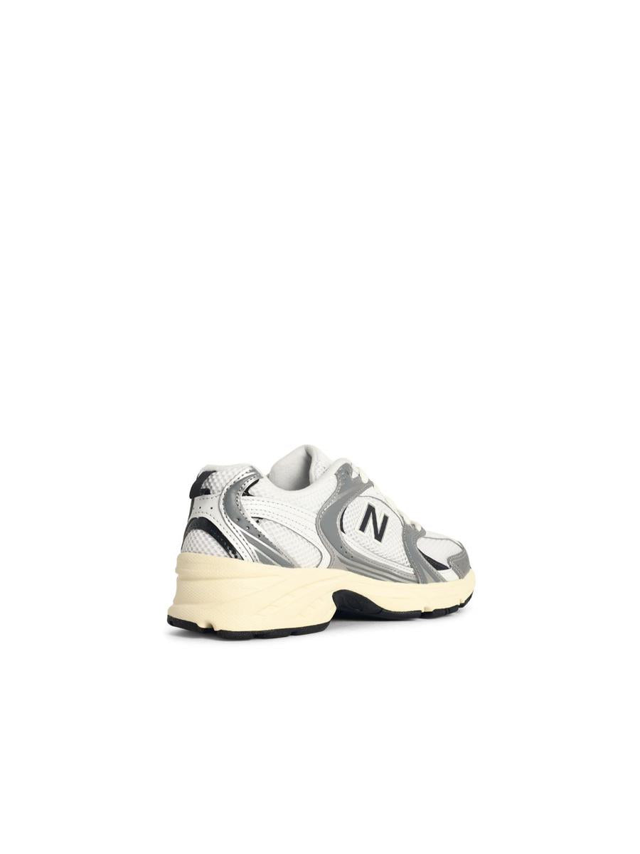 New Balance „530“ – Weiße Stoff-Sneaker