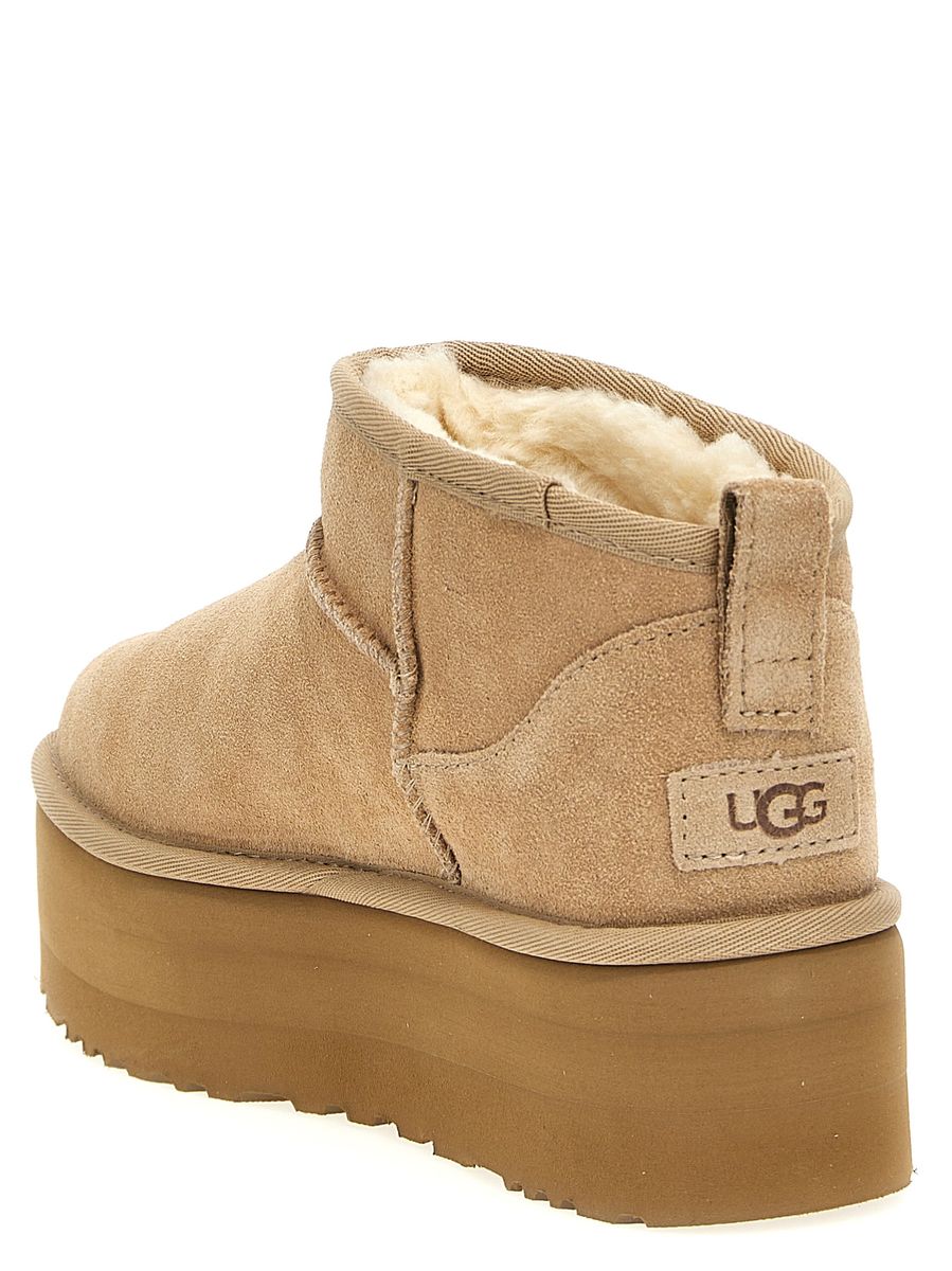 Ugg – Klassische Ultra-Mini-Plateau-Stiefeletten