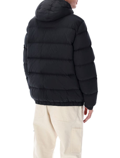 Stone Island Nahtlose Nylon-Daunenjacke